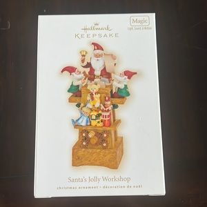 NIB 2009 Hallmark Keepsake MAGIC Light, Sound, & Motion Santa’s Jolly Workshop
